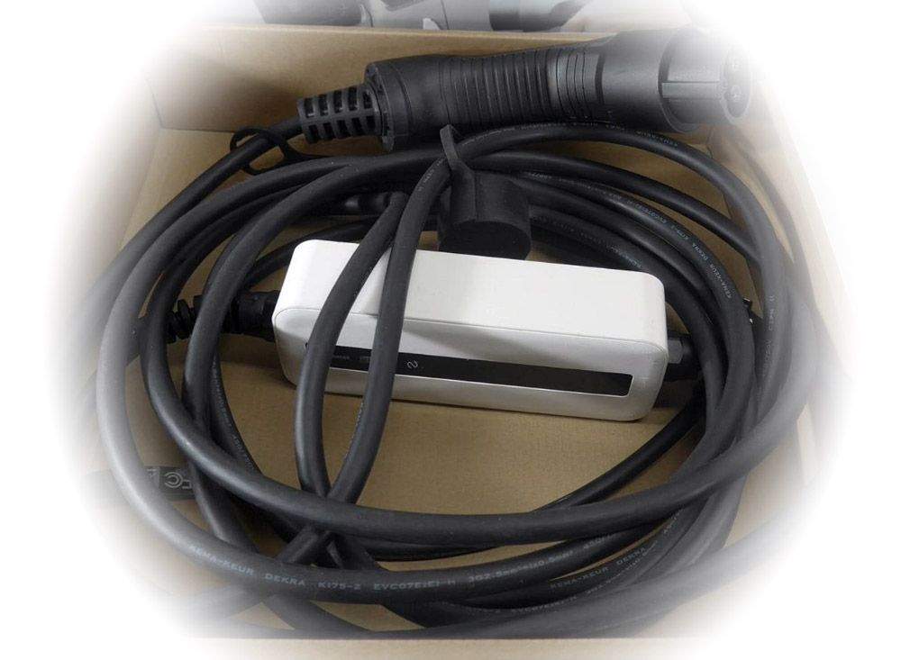 BESENERGY 12 Amp Level 1 Portable EV Charger (110 Volt, 20ft Cable, 12 Amp) NEMA 5-15 Plug