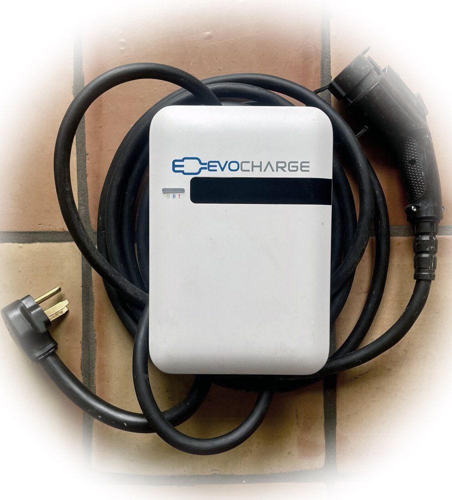 EVoCharge Level 2 EV Charging station NEMA 6-50 (240 Volt, 18ft Cable, up to 32 Amp), Indoor/Outdoor, UL Listed