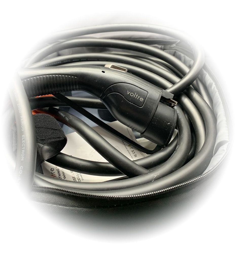 Voltre Level 1+2 Portable Electric Vehicle (EV) Charger (100-240 Volt, 25ft Cable, 8/10/13/16/32 Amp) NEMA 14-50 Plug, 5-20 Adaptor